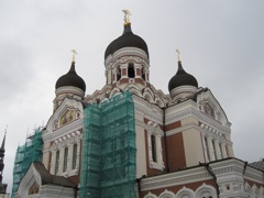 Big Orthodox church built by the Czar of Russia to thumb his nose at the Hanseatic league, who ran Estonia.